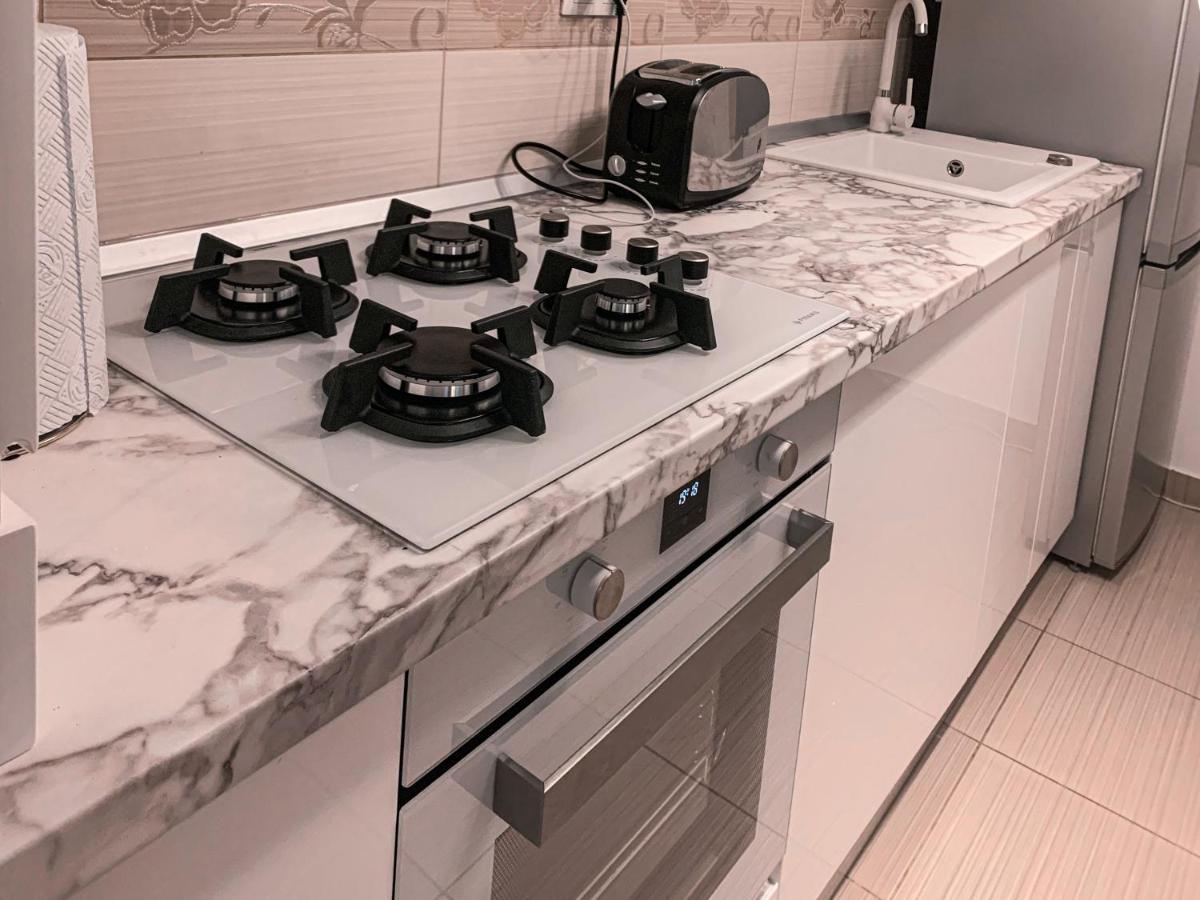 Apartment 2 Rooms Luxury Bukarest Eksteriør billede