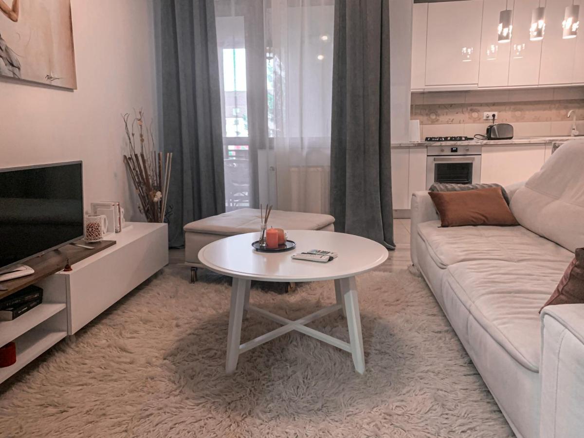 Apartment 2 Rooms Luxury Bukarest Eksteriør billede